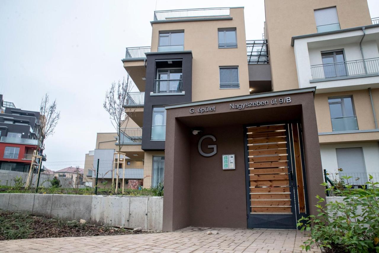 Sasadpark'S New Apartment In The West Part Of Buda Budapest Exterior photo